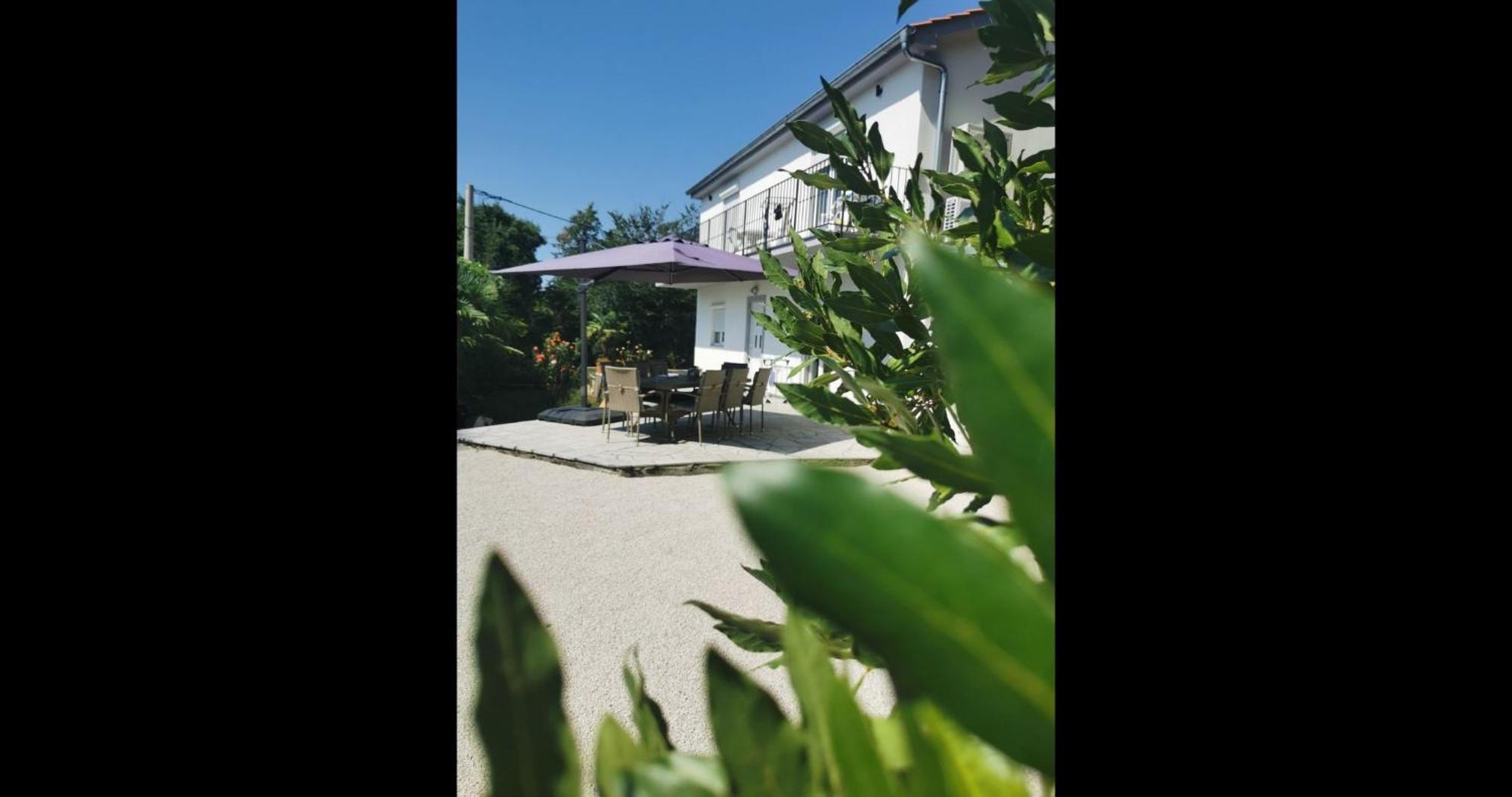 Apartmani Foresta Kras Екстер'єр фото